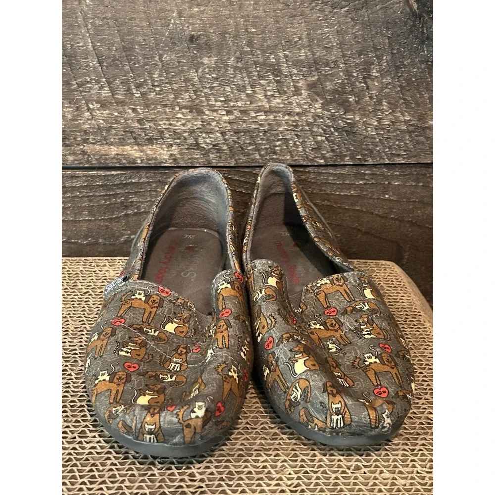 Skechers Bobs for Dogs Dog Print Women's Slip‎ On Flat Shoes Size 7
